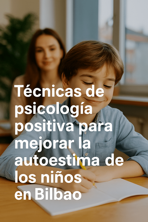 Niño escribiendo con la guía de una psicóloga infantil, trabajando autoestima en consulta en Bilbao.