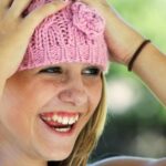 Adolescente mostrando emociones intensas y sensación de sobrecarga emocional